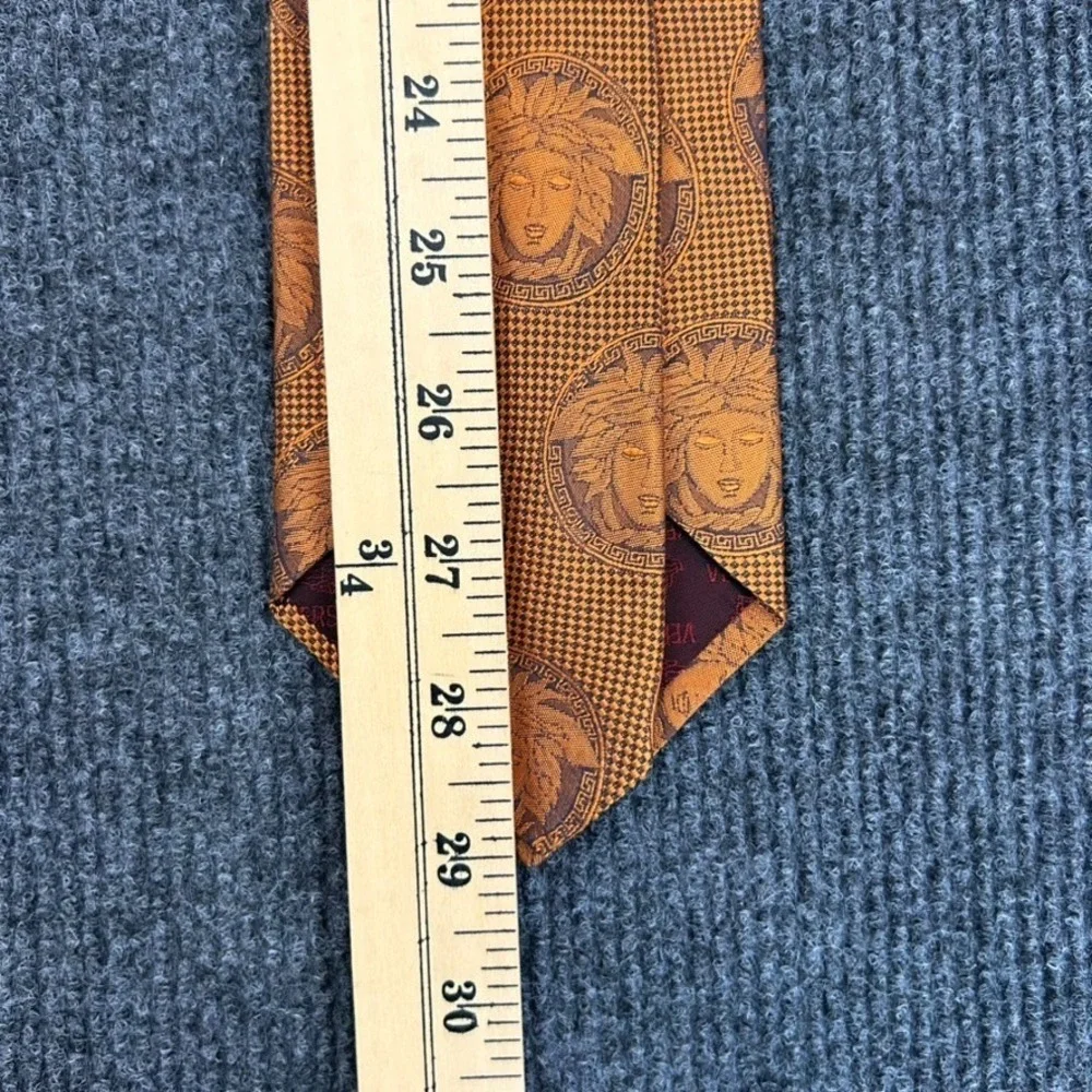 GIANNI VERSACE Vintage Gold Blue Silk Tie‎ Medusa Head Medallion Print 58 X 3.5